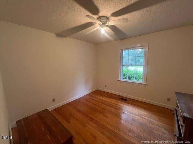 1116 Friendly Rd, Dunn, NC 28334 - photo 5