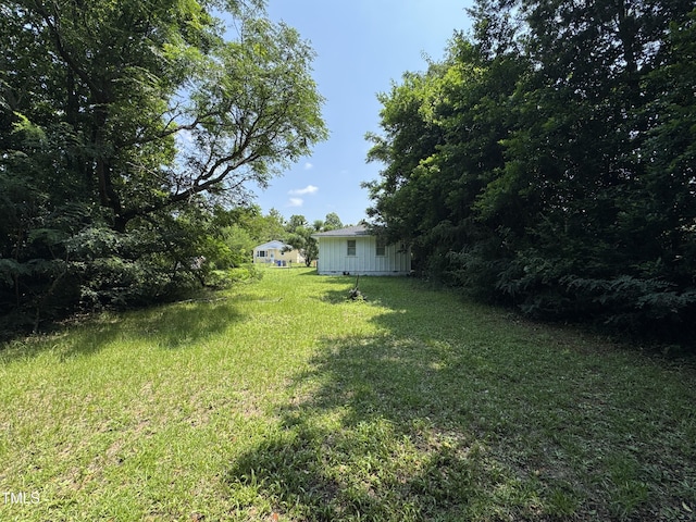 122 S 5th St, Spring Lake, NC 28390 - view of grassy yard
