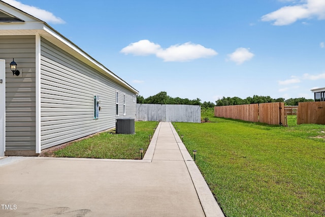 611 Laurel Lake Rd, Salemburg, NC 28385 - view of yard with a patio area