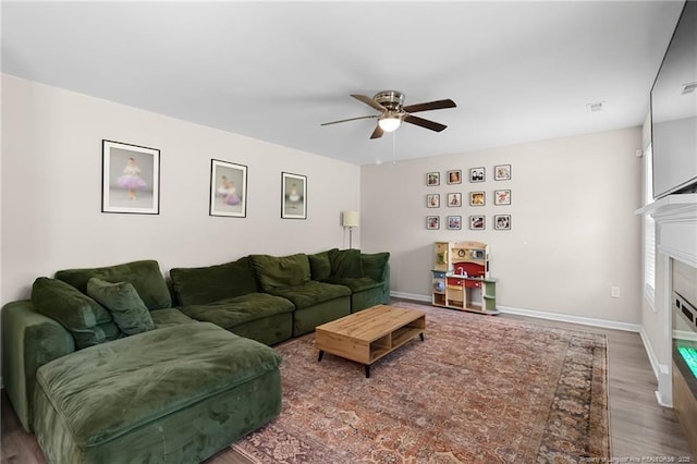 293 Hickory Dr, Raeford, NC 28376 - photo 4