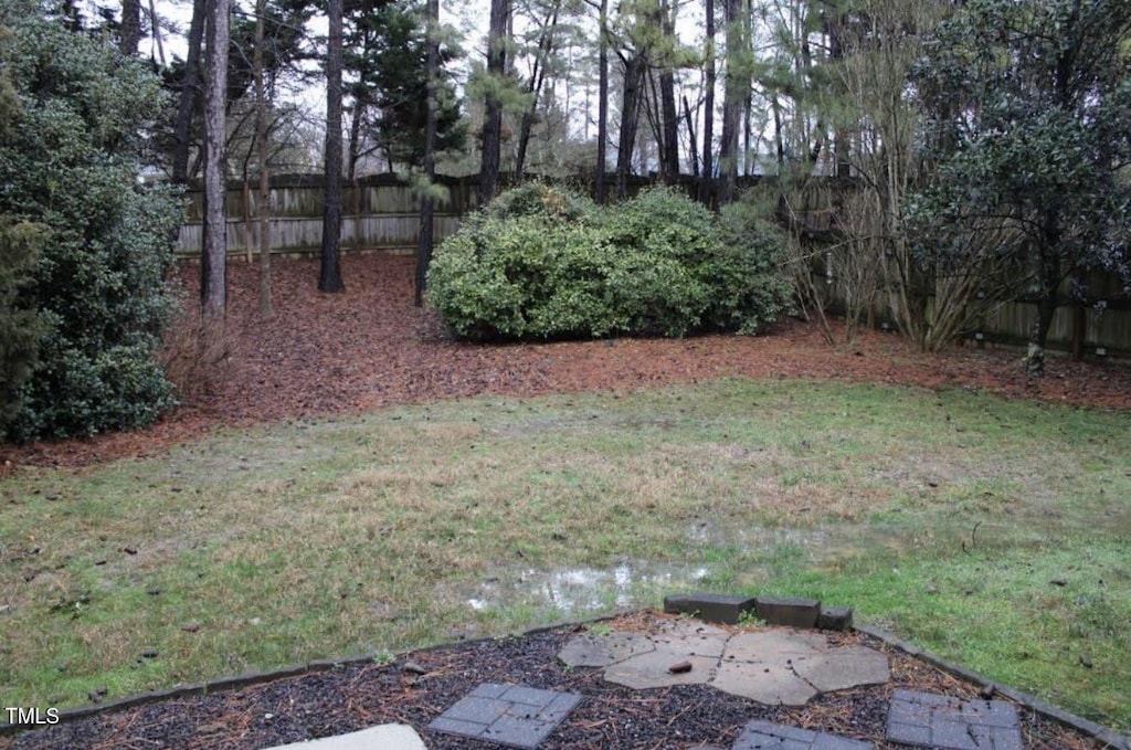 109 Gatepost Ln, Cary, NC 27513 - view of yard