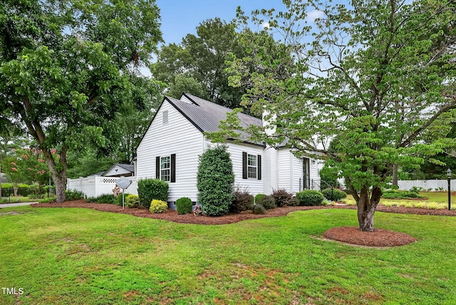 708 W Pope St, Dunn, NC 28334 - photo 3