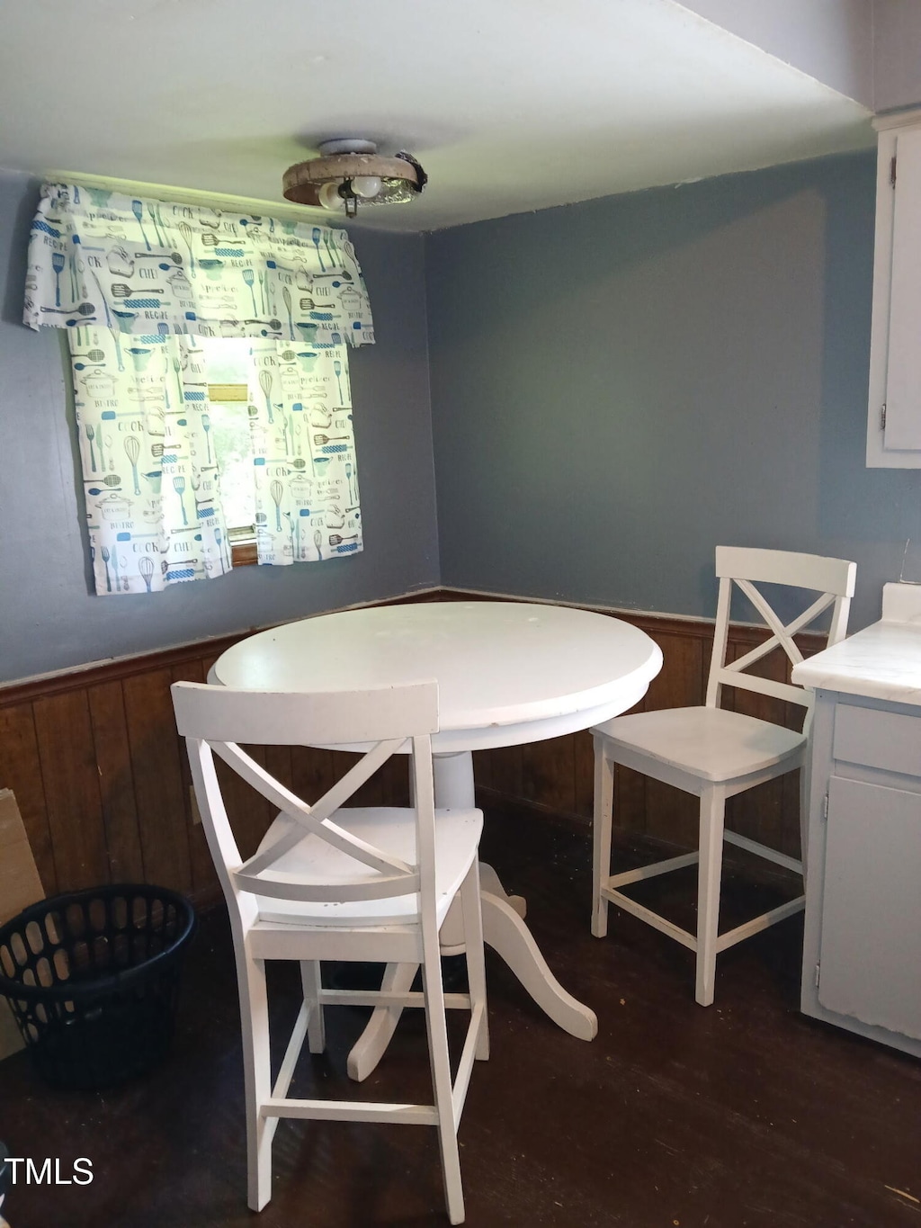 511 Cameron St, Burlington, NC 27215 - photo 3