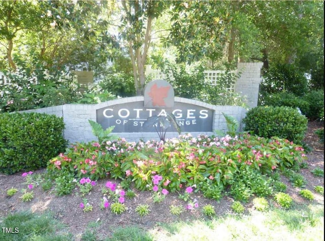 7771 Falcon Rest Cir, Raleigh, NC 27615 - view of community sign