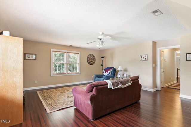 701 Oakhall Dr, Holly Springs, NC 27540 - photo 11