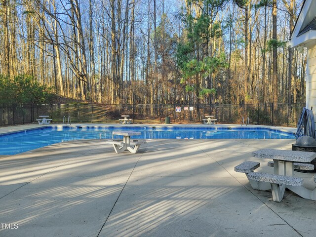 701 Oakhall Dr, Holly Springs, NC 27540 - photo 46