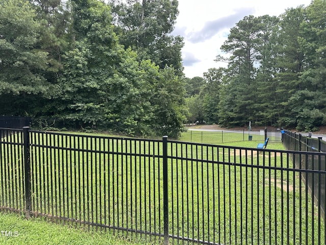 701 Oakhall Dr, Holly Springs, NC 27540 - photo 51