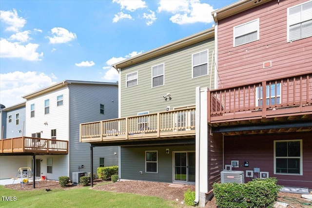 1035 Brownsmith Dr, Apex, NC 27502 - rear view of house featuring a deck
