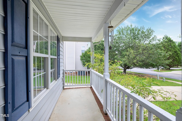 405 E Maple Ave, Holly Springs, NC 27540 - view of covered porch