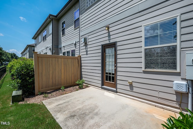 677 Wickham Ridge Rd, Apex, NC 27539 - view of patio / terrace
