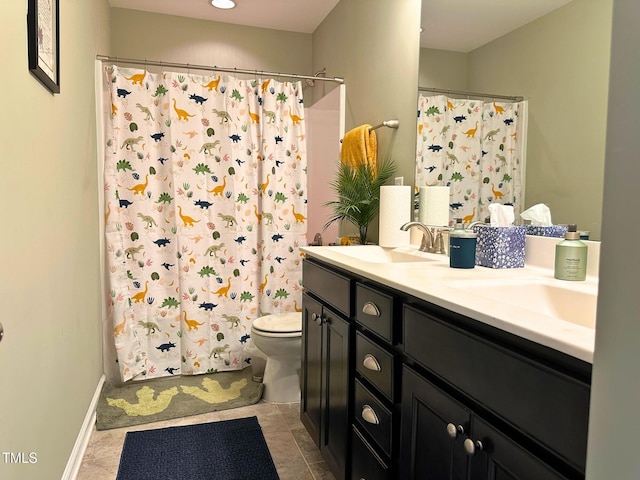 505 Poplar St, Durham, NC 27703 - full bath with double vanity and a shower with shower curtain