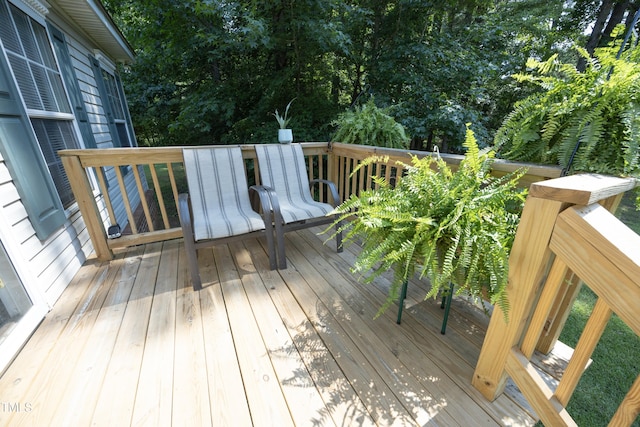 205 N Raleigh Farms Rd, Youngsville, NC 27596 - view of wooden deck
