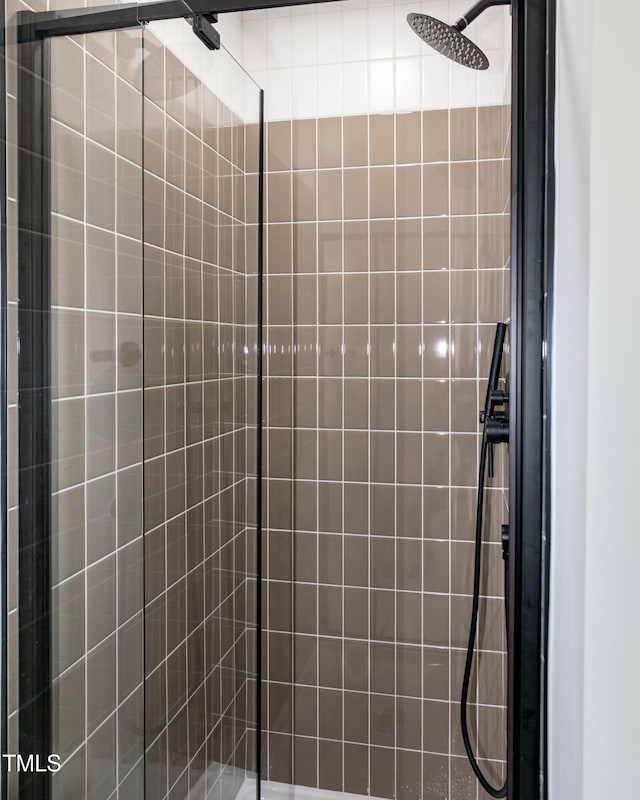 5920 Holly Dr, Raleigh, NC 27616 - bathroom with tiled shower