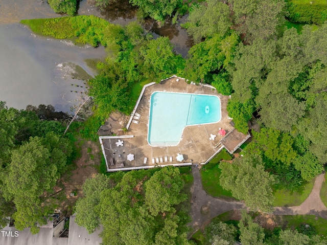 624 Pine Ridge Pl, Raleigh, NC 27609 - aerial view of property and surrounding area with a pool and property parcel outlined
