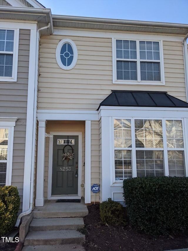 8253 City Loft Ct, Raleigh, NC 27613 - doorway to property