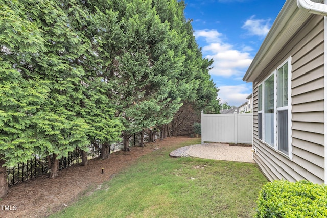 2801 Casona Way, Raleigh, NC 27616 - view of yard featuring a patio