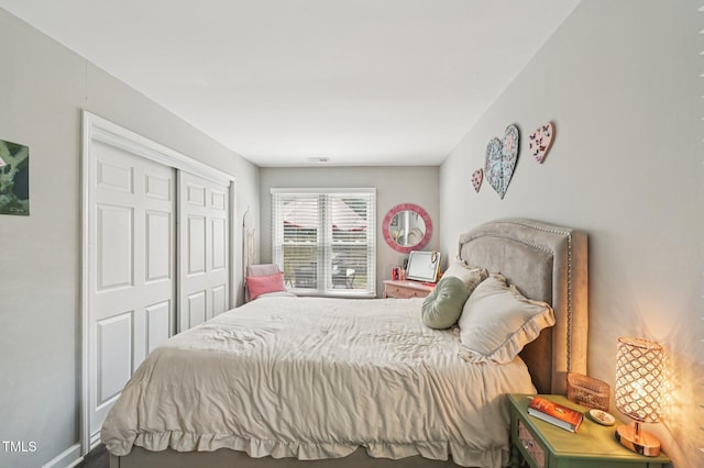 307 Wax Myrtle Ct, Cary, NC 27513 - bedroom featuring a closet