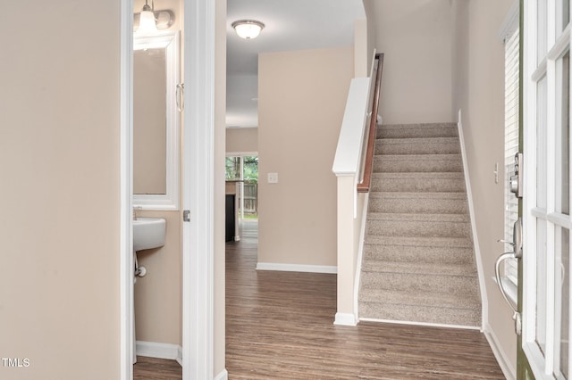 516 Smithridge Way, Fuquay Varina, NC 27526 - stairs featuring wood finished floors and baseboards