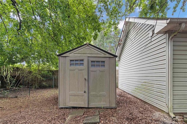 3464 Mcchoen Dr, Fayetteville, NC 28311 - view of shed