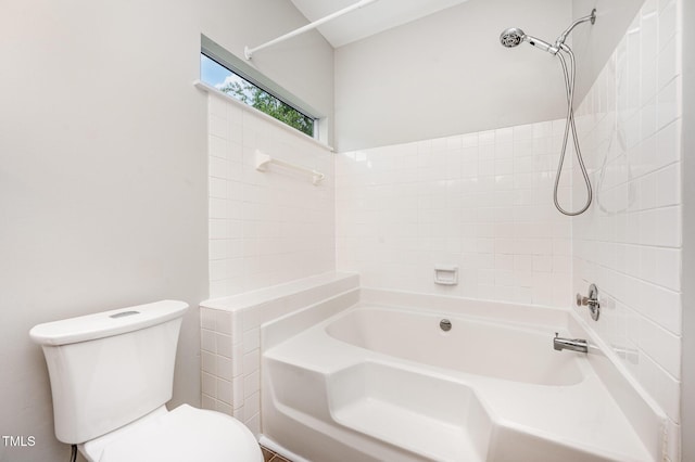 6 Blake Ct, Durham, NC 27712 - full bath featuring toilet and shower / bath combination