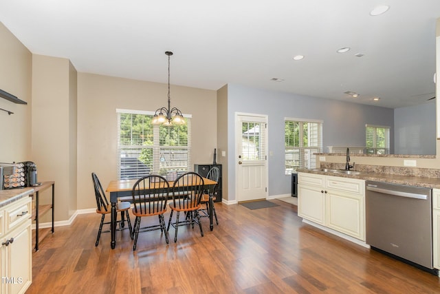 118 Truss Way, Durham, NC 27704 - dining area featuring dark wood-type flooring, a chandelier, and recessed lighting