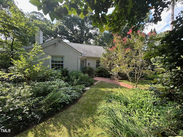 2706 Stuart Dr, Durham, NC 27707 - view of green lawn
