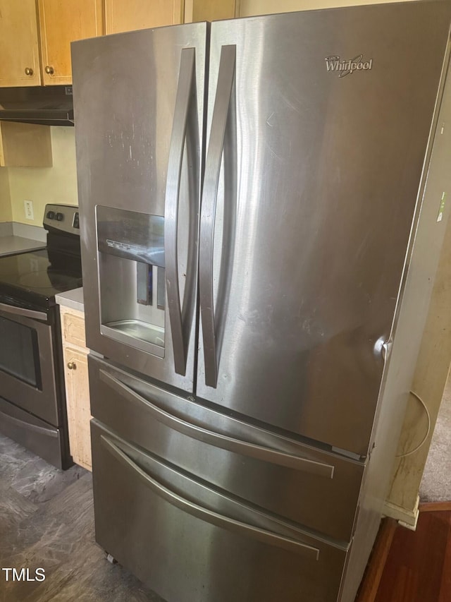 165 Cambridge Elm Dr, Clayton, NC 27520 - kitchen view of appliances with stainless steel finishes, extractor fan, and light countertops