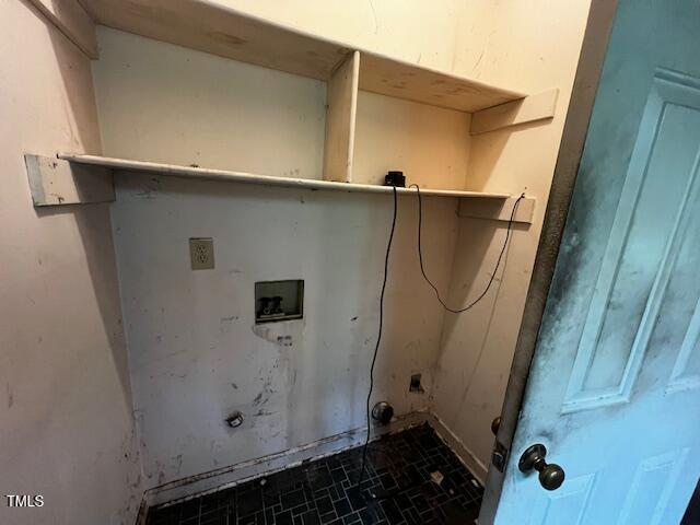 3573 River View Cir, Oxford, NC 27565 - laundry area with hookup for an electric dryer and hookup for a washing machine