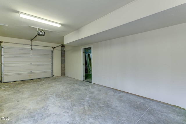 619 Rudy Dr, Clayton, NC 27520 - garage with a garage door opener