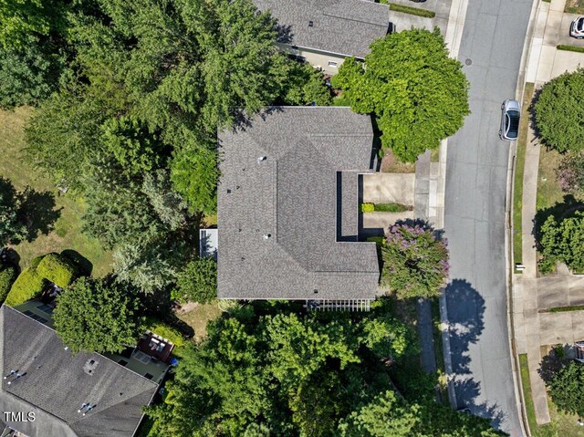 203 Bluefield Rd, Chapel Hill, NC 27517 - drone / aerial view