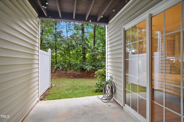 4104 Earl Grey Ct, Raleigh, NC 27612 - view of patio / terrace