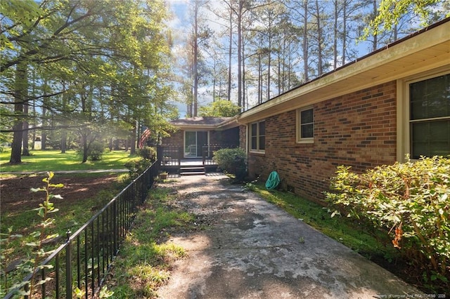 5945 Muscat Rd, Hope Mills, NC 28348 - view of yard featuring driveway