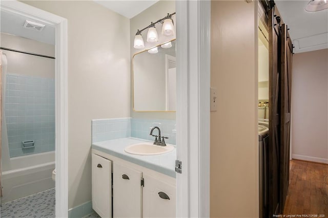 1828 Notre Dame Pl, Fayetteville, NC 28304 - full bath with vanity and tub / shower combination