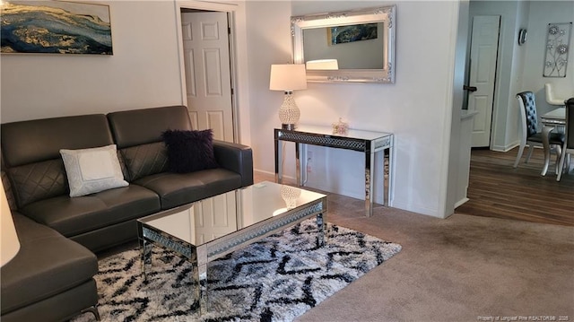 2508 N Roberts Ave N, Lumberton, NC 28358 - carpeted living room with baseboards