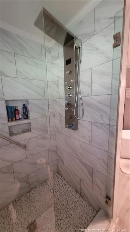 2508 N Roberts Ave N, Lumberton, NC 28358 - full bathroom with a tile shower
