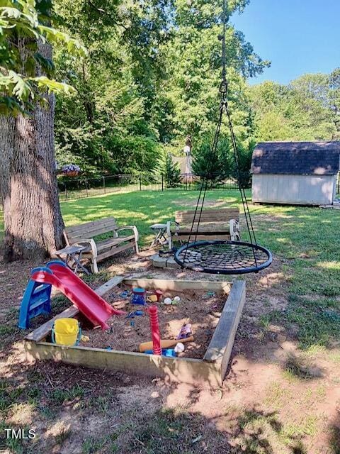 105 Meadow Brook Ln, Oxford, NC 27565 - view of yard with a storage unit
