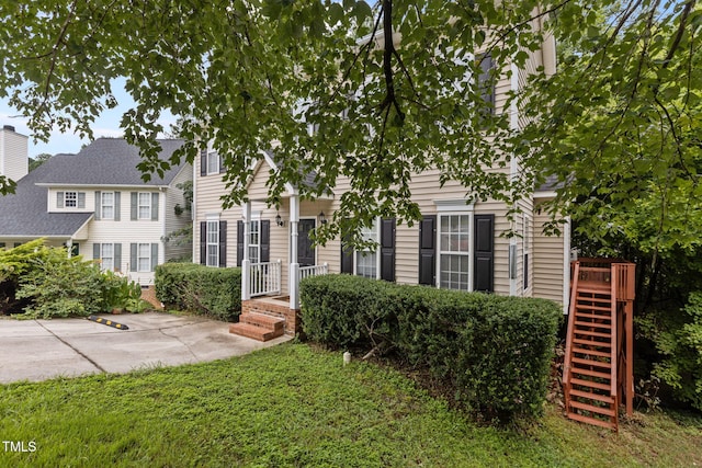 108 Tarlow Ct, Cary, NC 27513 - colonial house with a front lawn