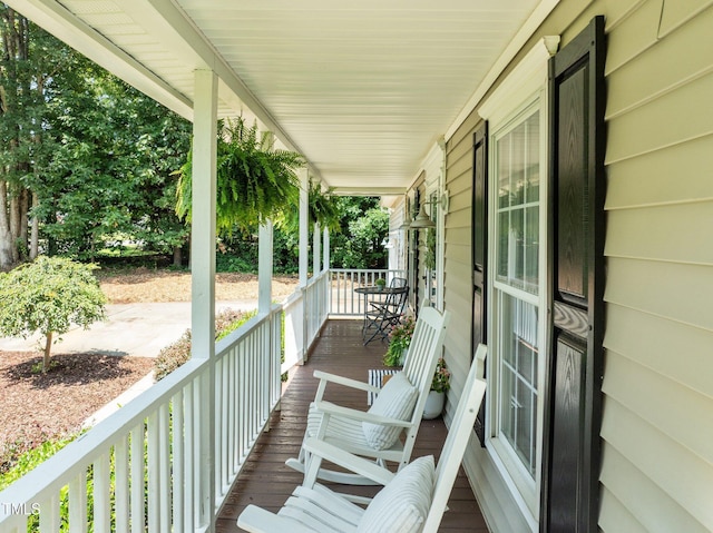 1604 Farm Lake Dr, Holly Springs, NC 27540 - view of porch