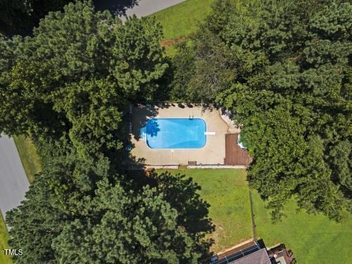 6425 Cross Ridge Dr, Holly Springs, NC 27540 - aerial view of a pool area