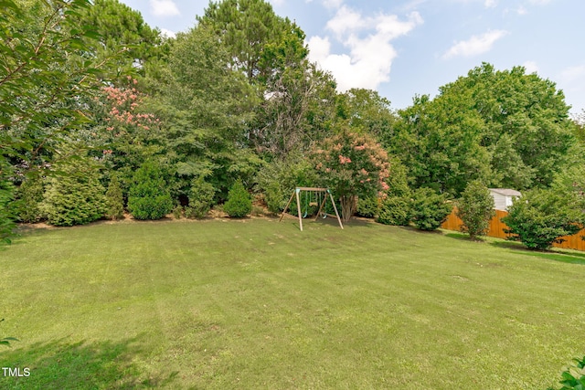 2508 Hidden Meadow Dr, Fuquay Varina, NC 27526 - view of yard