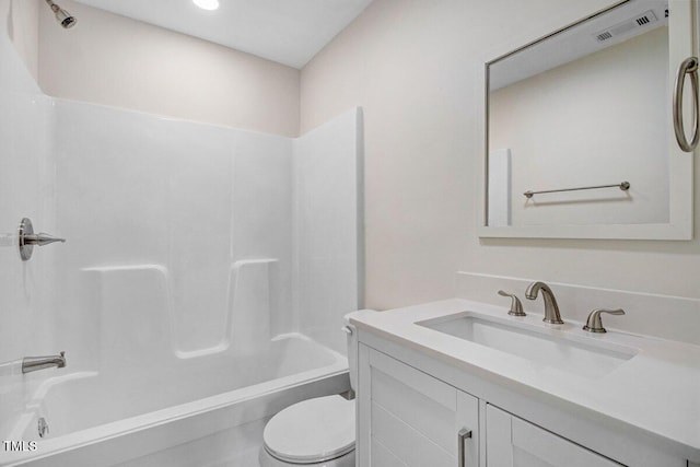 400 E Townsend St, Dunn, NC 28334 - bathroom featuring vanity and washtub / shower combination
