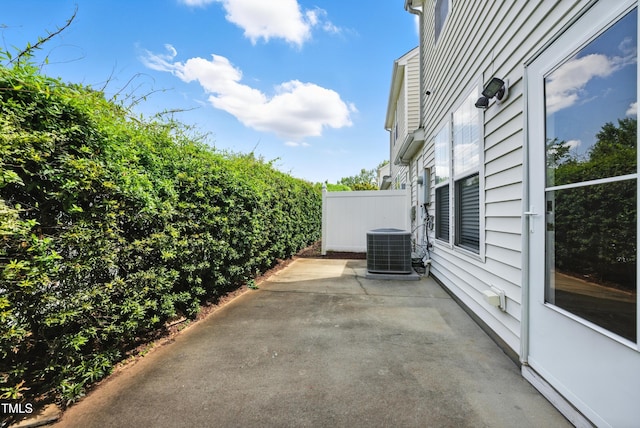 8310 Chimneycap Dr, Raleigh, NC 27613 - photo 31