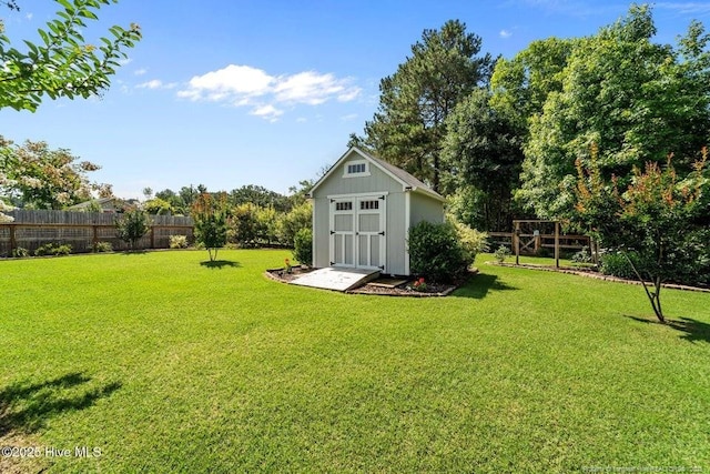 829 Warwick Ln, Carthage, NC 28327 - view of yard featuring a storage unit