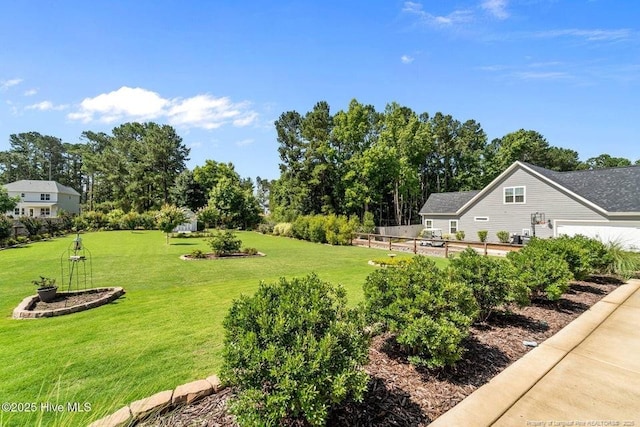 829 Warwick Ln, Carthage, NC 28327 - view of yard