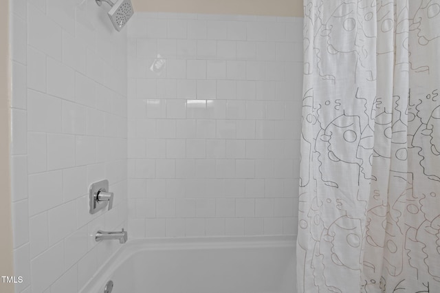 101 Hunter Pl, Carrboro, NC 27510 - bathroom featuring shower / bath combo with shower curtain