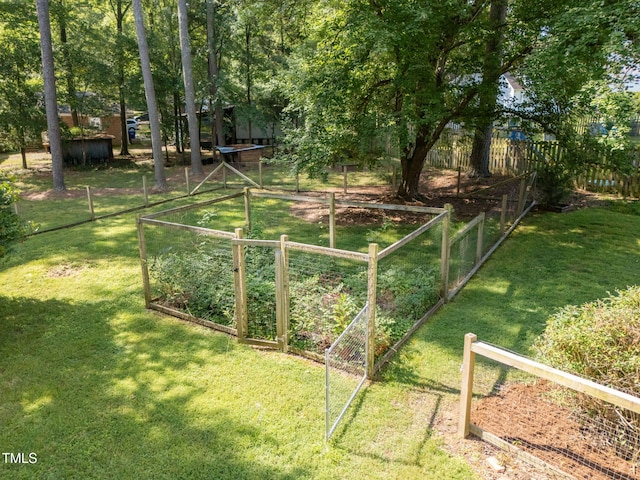 101 Hunter Pl, Carrboro, NC 27510 - view of yard with a vegetable garden
