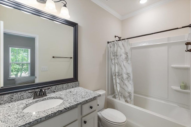 470 Duggins Pt, Apex, NC 27523 - full bath featuring ornamental molding, vanity, and shower / bath combo