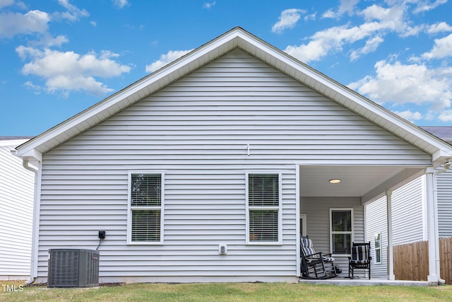 331 Sturgeon St, Smithfield, NC 27577 - rear view of property