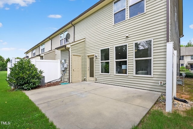 4520 Middletown Dr, Wake Forest, NC 27587 - back of property featuring a patio