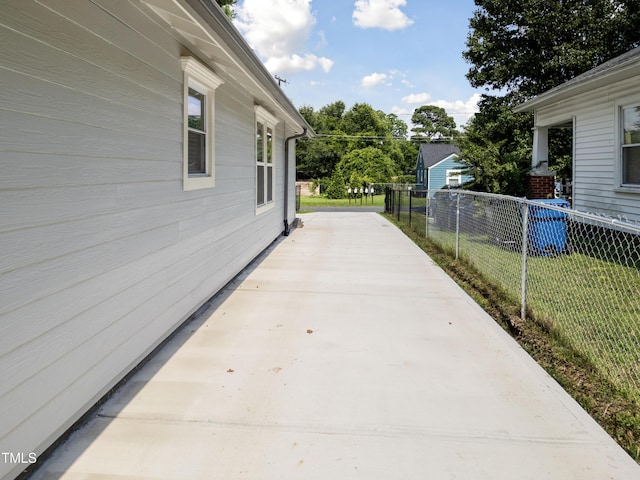 304 Spring St, Durham, NC 27703 - view of patio / terrace